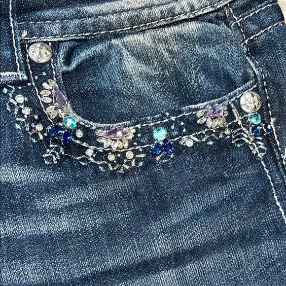 Women's Miss Me Blue Jeans - Picture 10 of 11